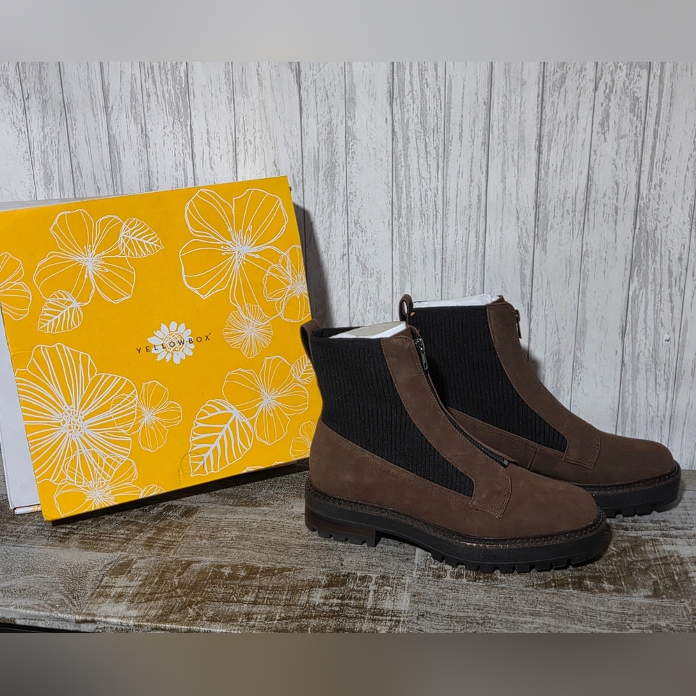 Spencer Knit Chelsea Boots Size 9